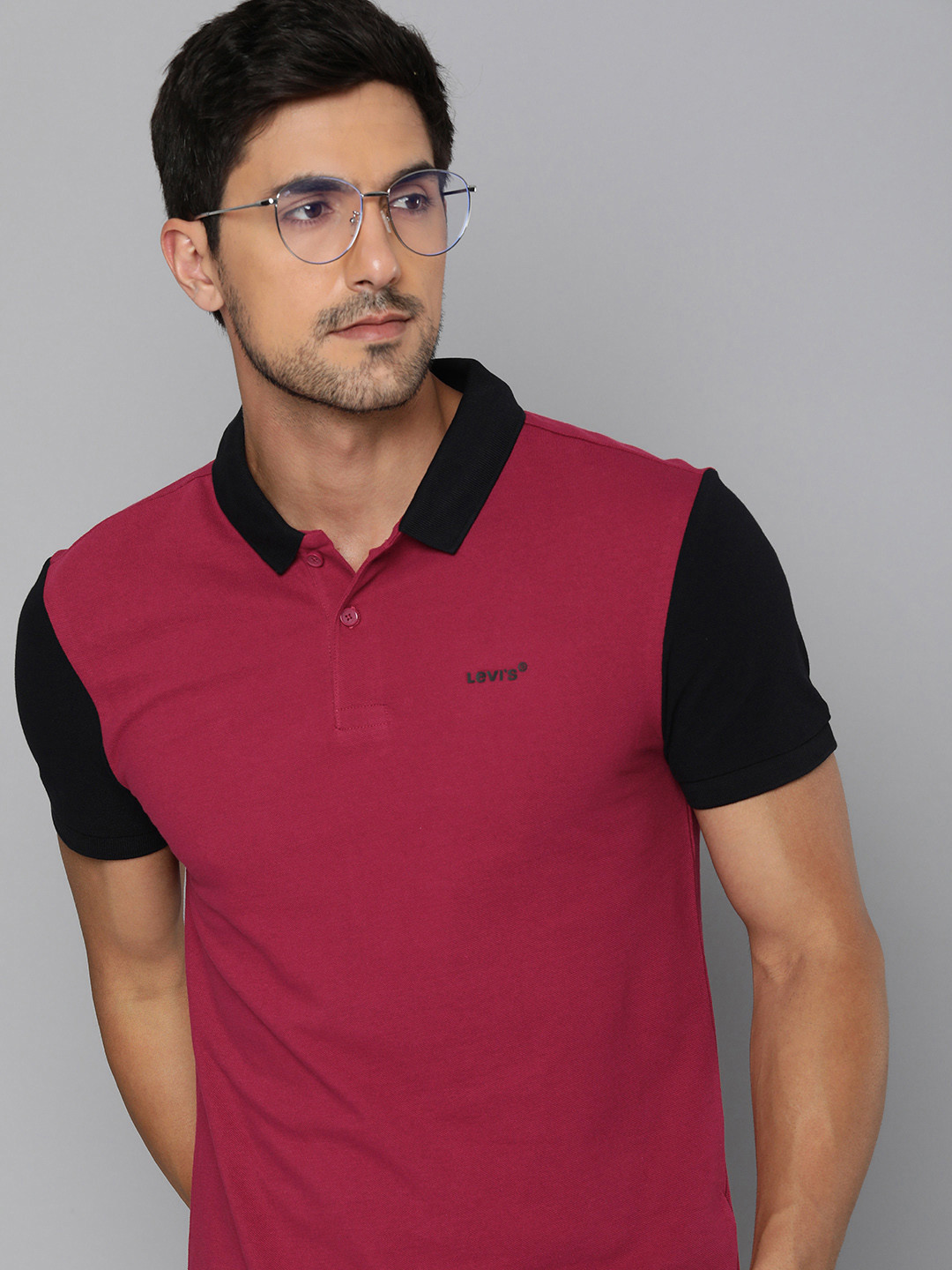 

Levis Polo Collar Pure Cotton T-shirt With Contrast Sleeves, Maroon