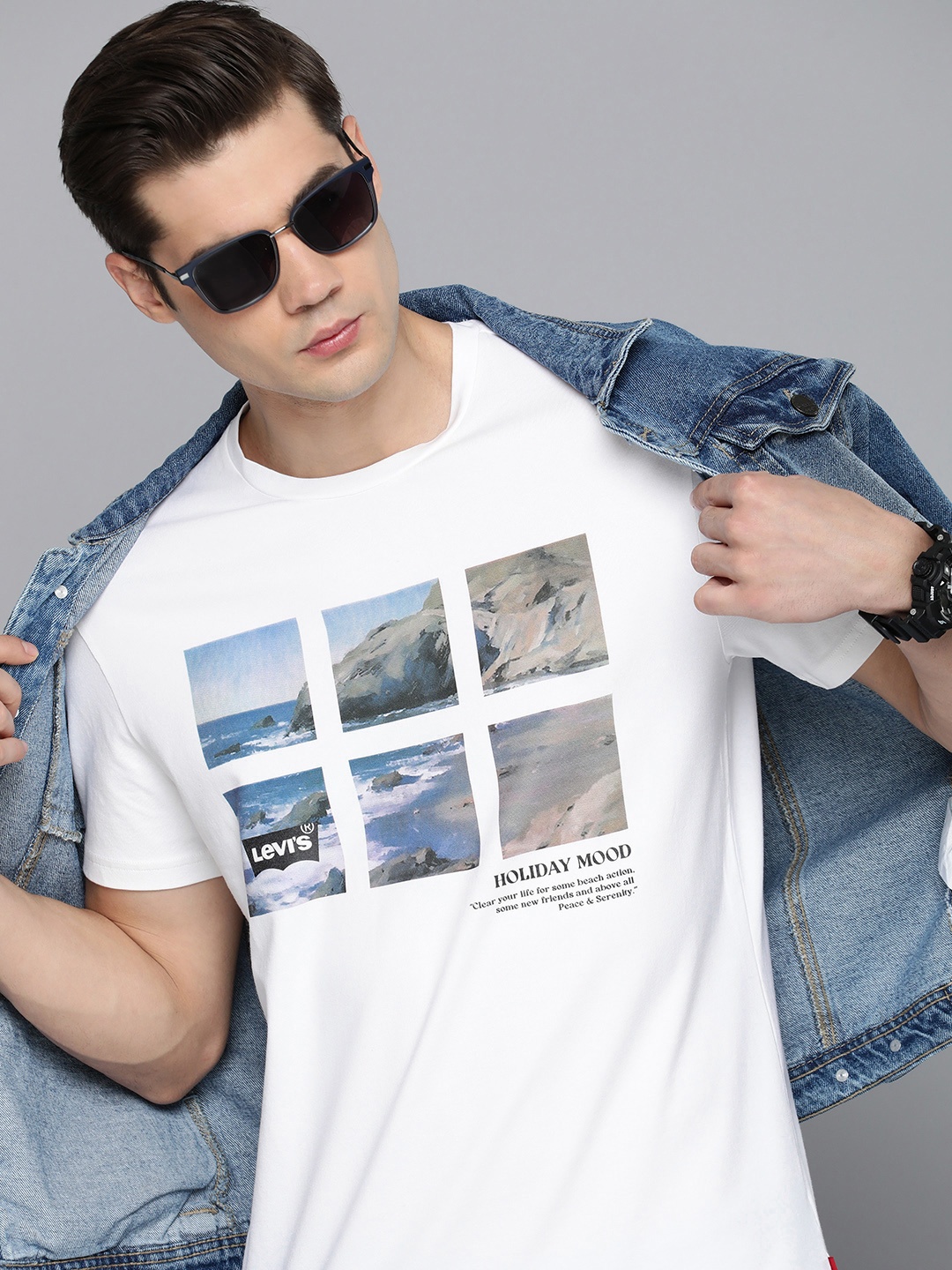 

Levis Men Graphic Printed Round Neck T-shirt, White