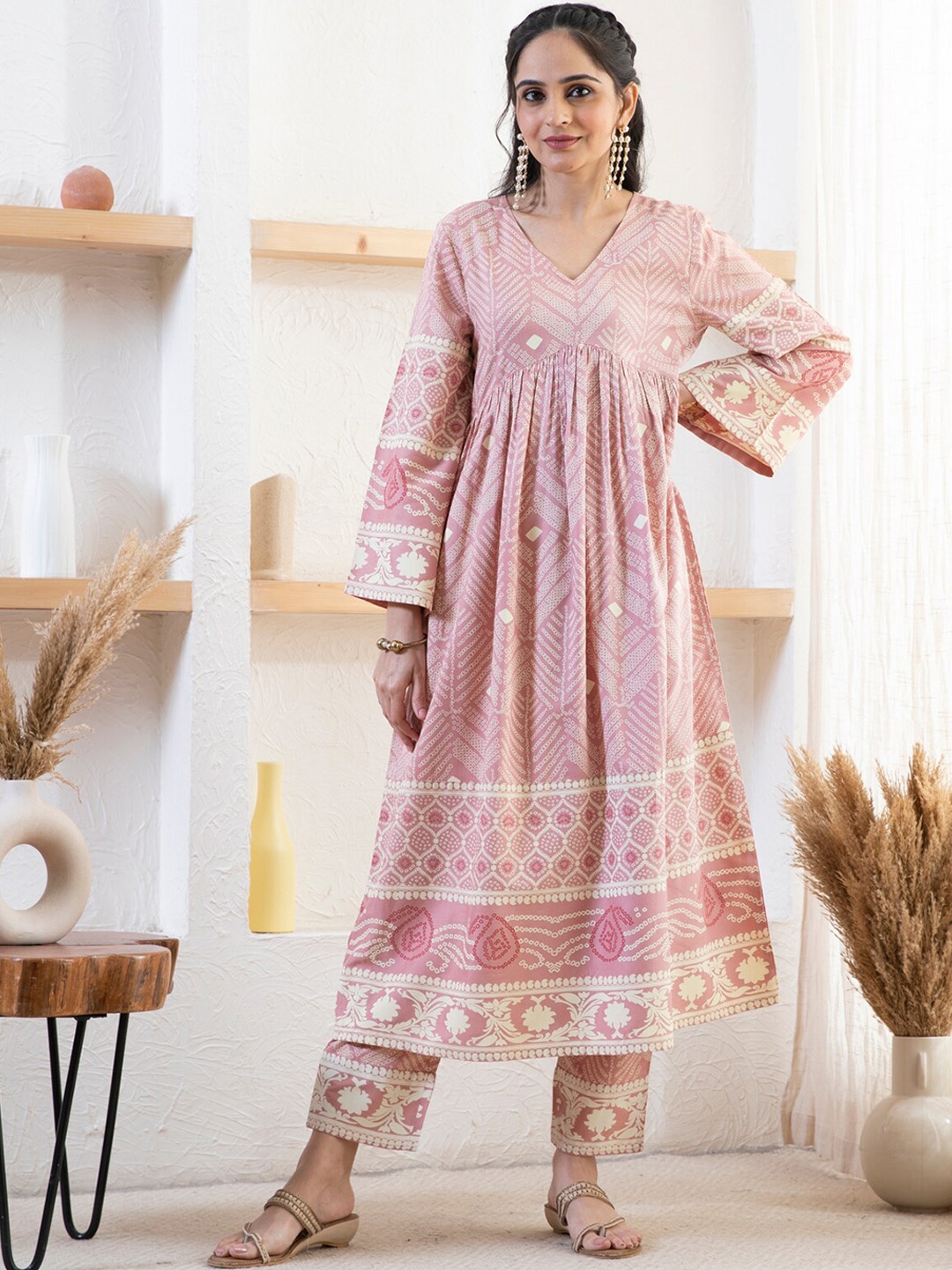 

Rustorange Floral Printed V-Neck A-Line Pleated Kurta with Trousers, Pink
