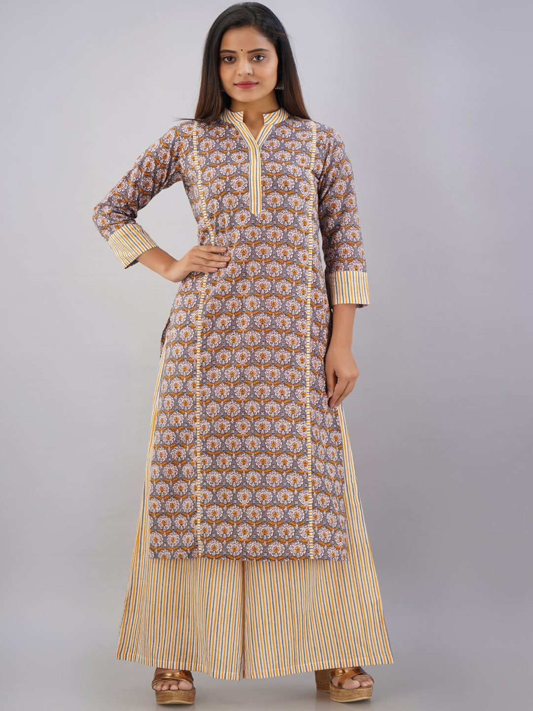 

KALINI Women Grey Printed Pure Cotton Kurta with Palazzos