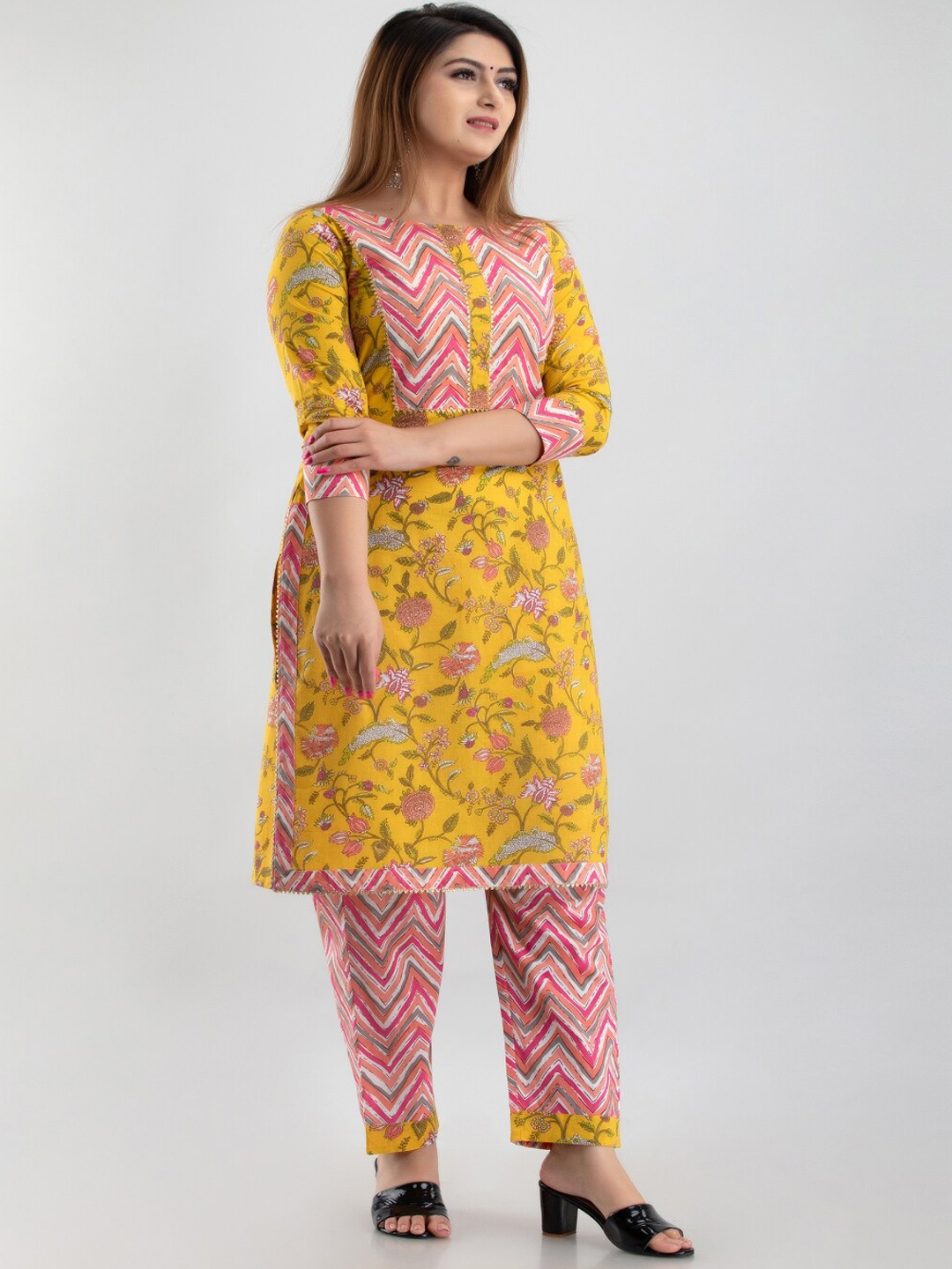 

KALINI Floral Printed Pure Cotton Kurta with Trousers, Yellow