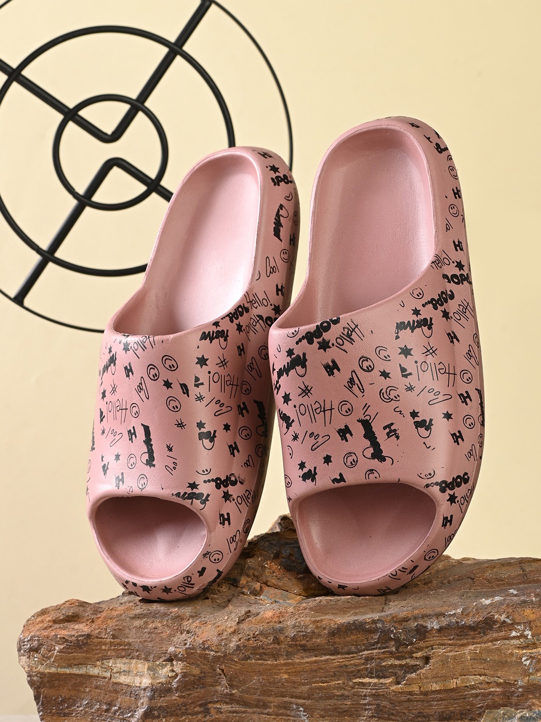 

AfroJack Women Pink & Black Printed Croslite Sliders