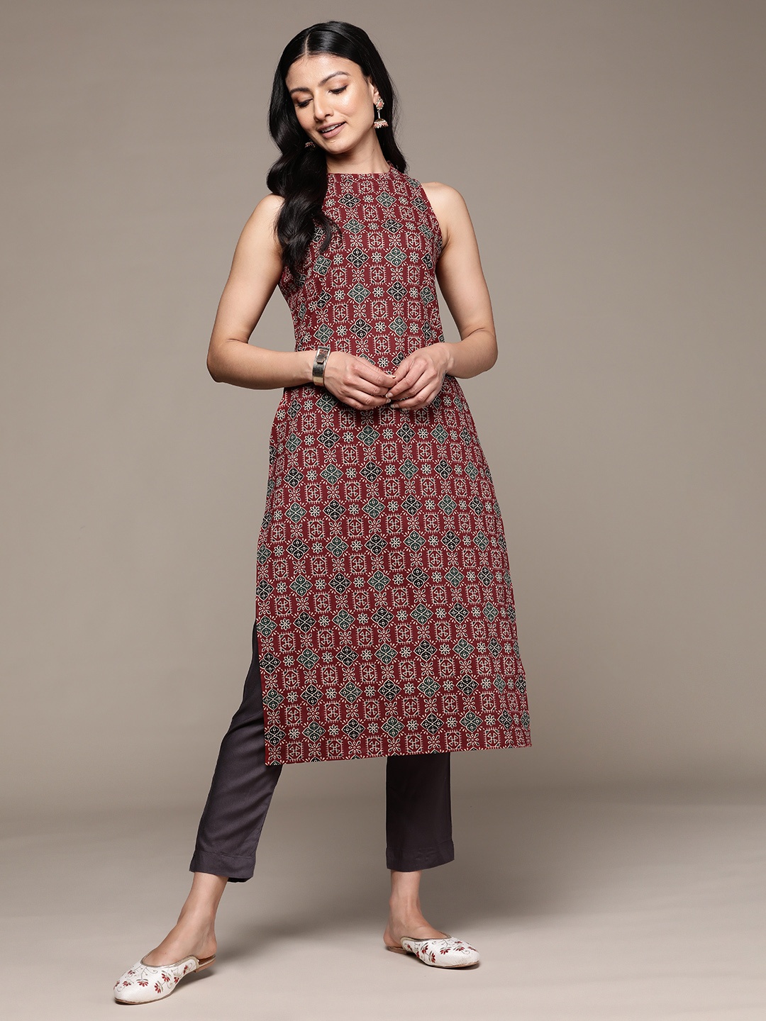 

Anubhutee Ethnic Motifs Printed Kurta, Maroon