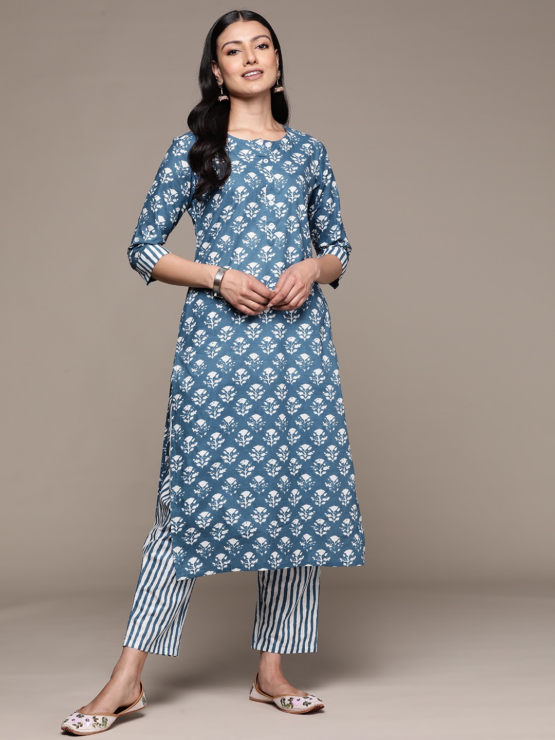 

Anubhutee Ethnic Motifs Printed Pure Cotton Kurta With Trousers, Blue