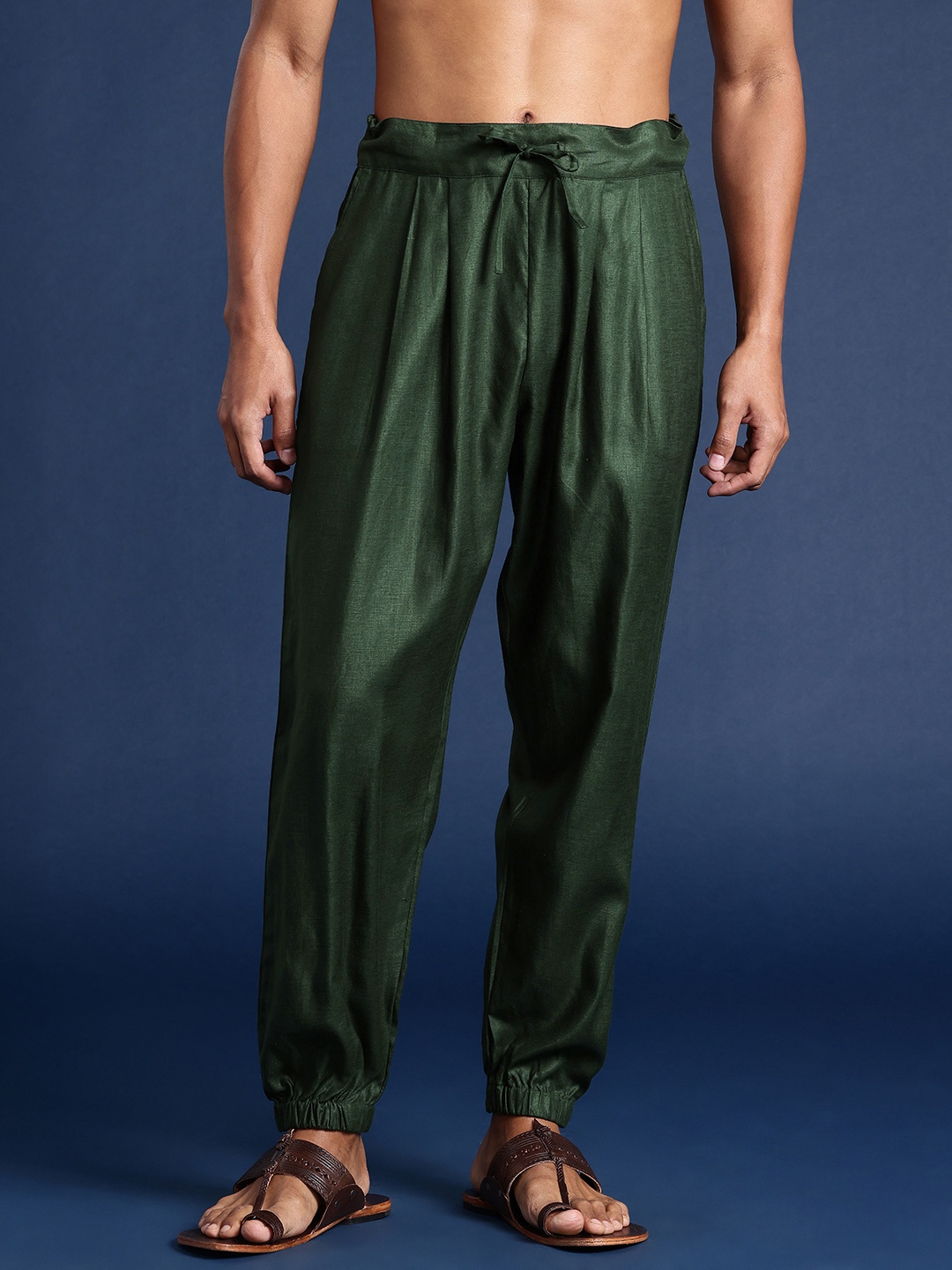 

Taavi Men Woven Legacy Ethnic Pyjama, Green