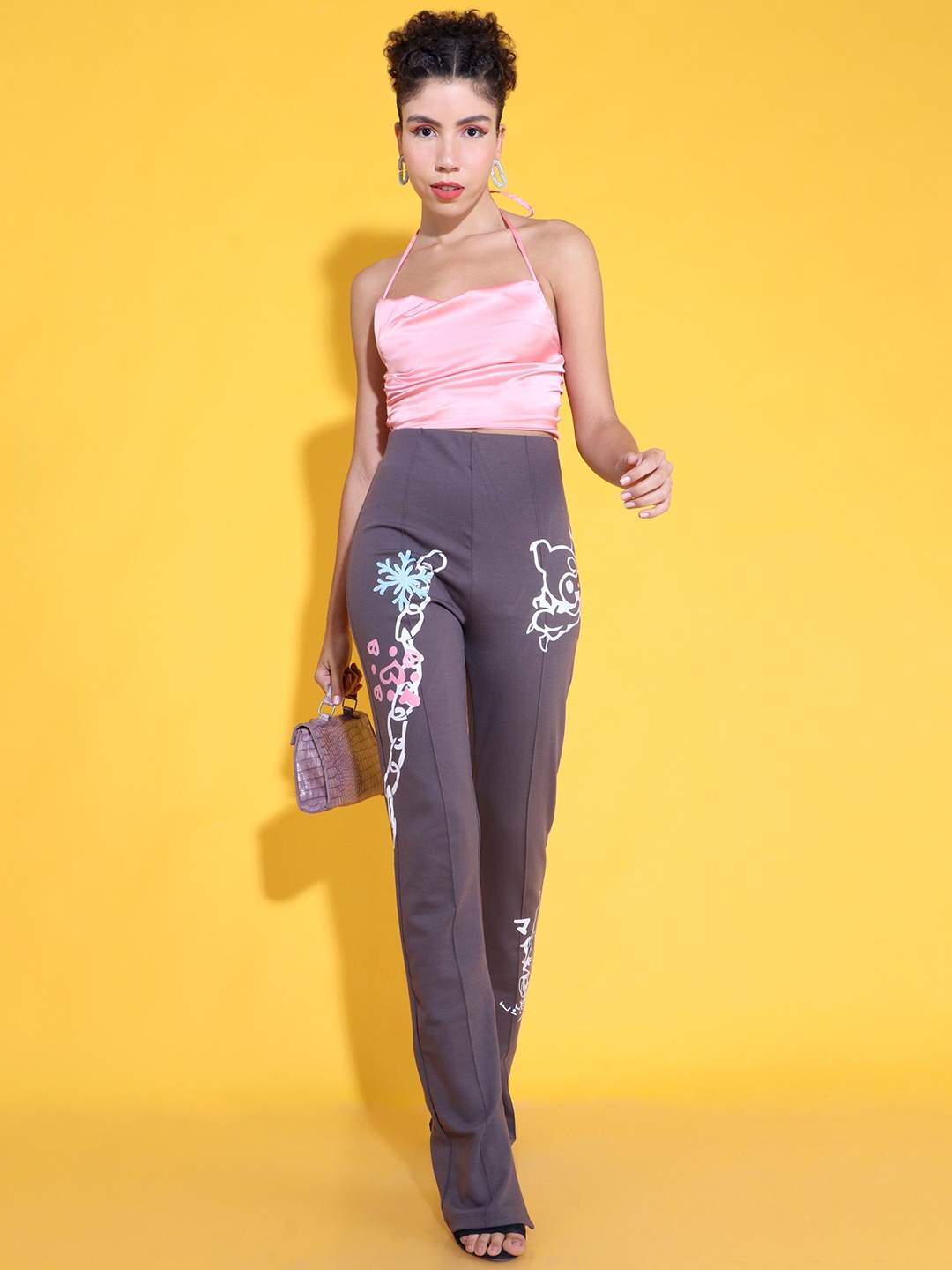 

Stylecast X Hersheinbox Women Grey Printed Slim Fit Pleated Bootcut Trousers