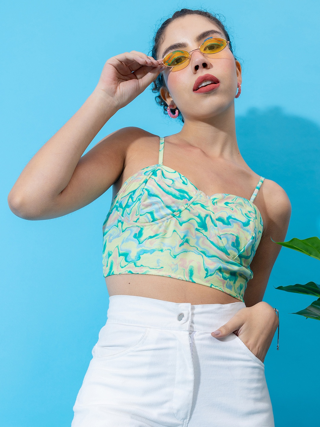 

Stylecast X Hersheinbox Green & Blue Abstract Print Shoulder Straps Empire Crop Top