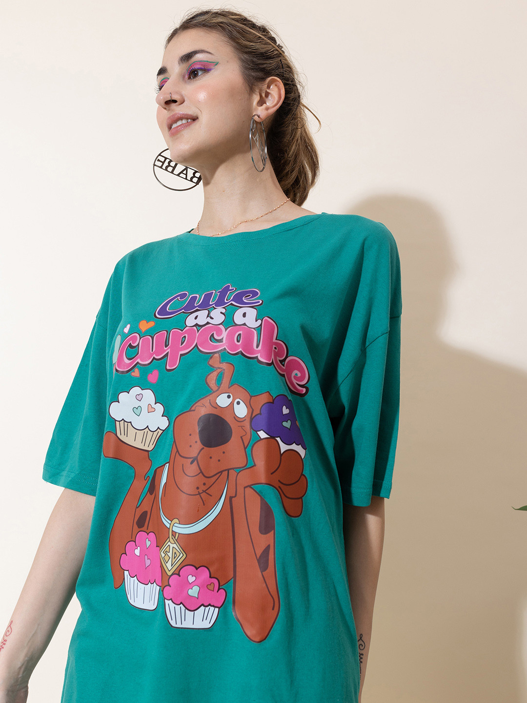 

Stylecast X Hersheinbox Women Pure Cotton Scooby-doo Print Drop-Shoulder Longline T-shirt, Green