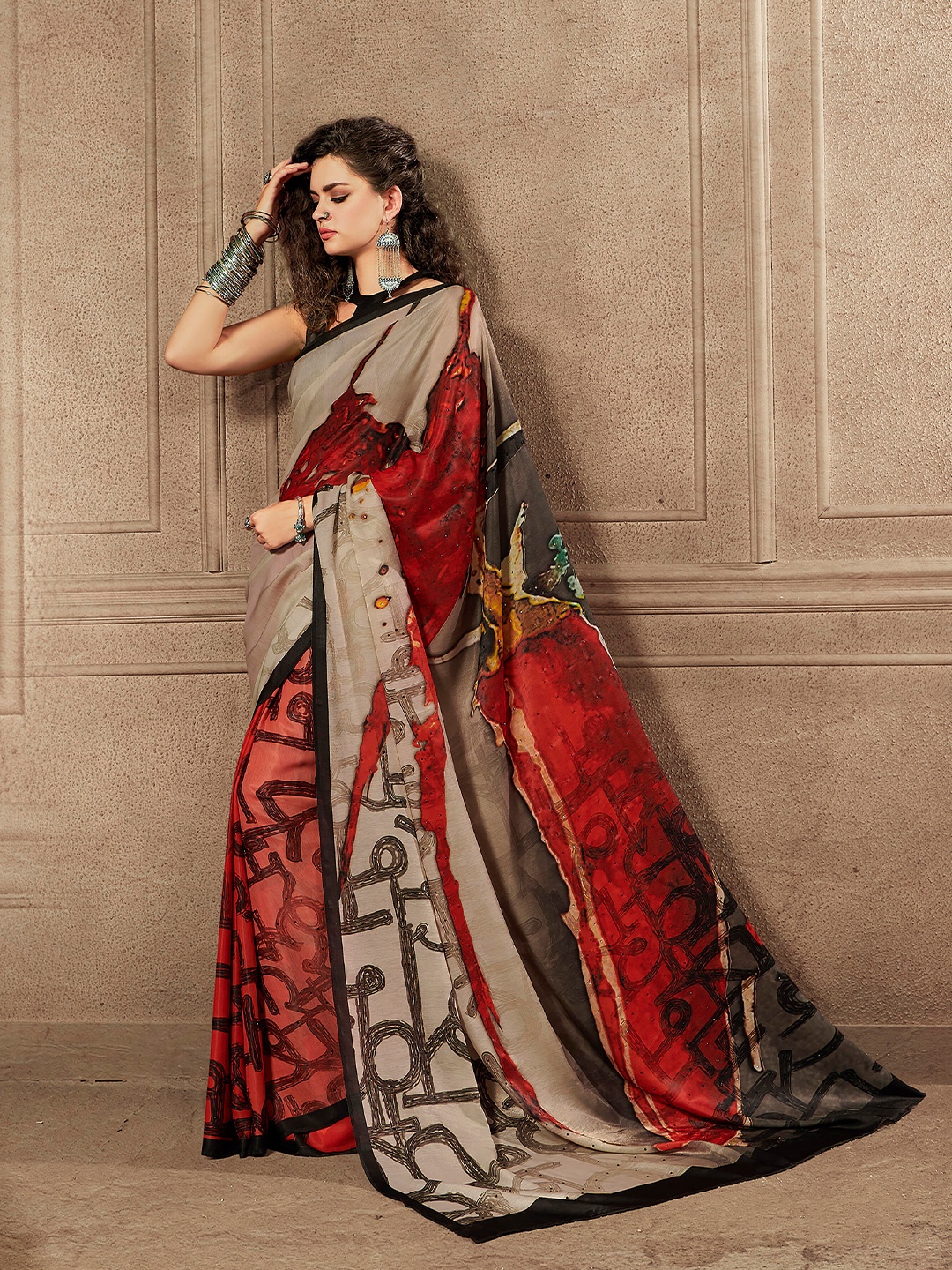 

SAPTRANGI Abstract Printed Saree, Red