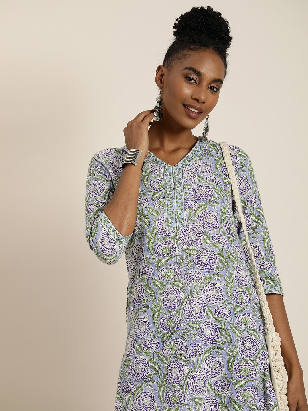 

Taavi Sangeneri Floral Printed Kurta & Trousers, Blue