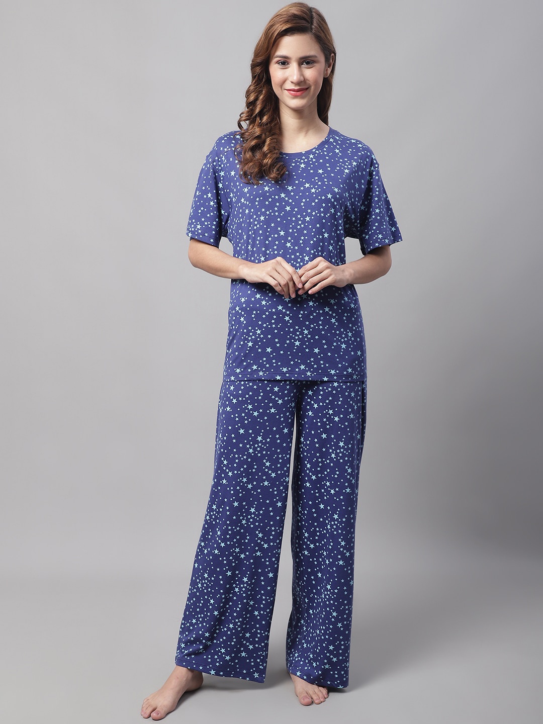 

Kanvin Women Blue & White Printed Night suit