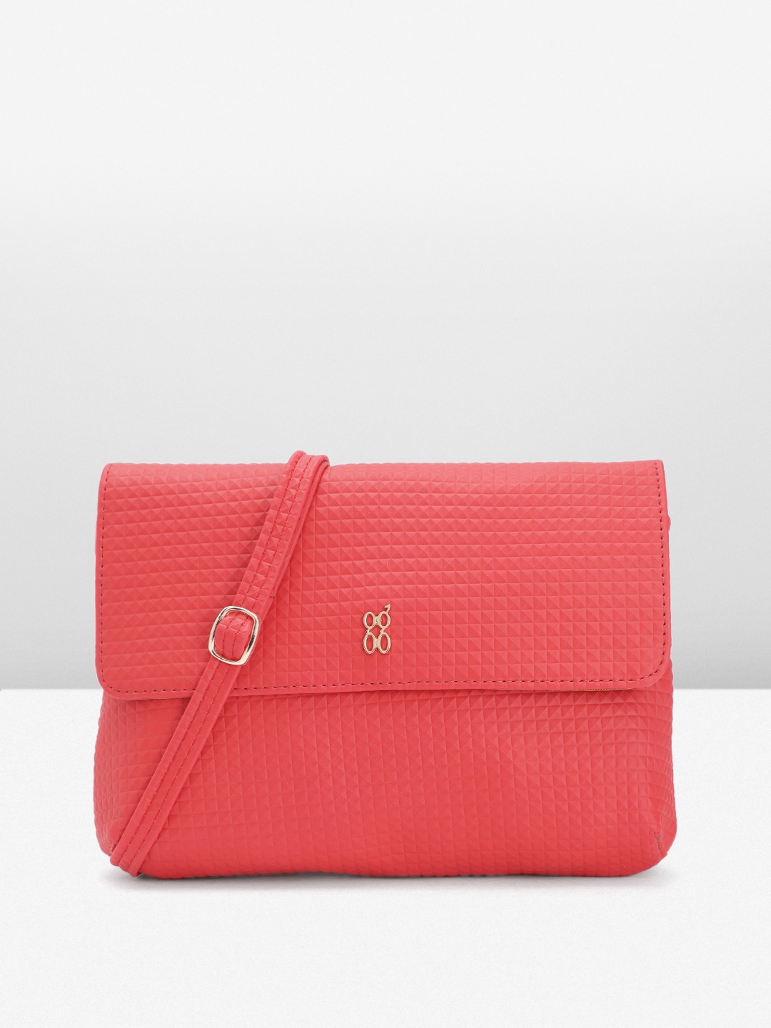 

Baggit Textured Sling Bag, Red