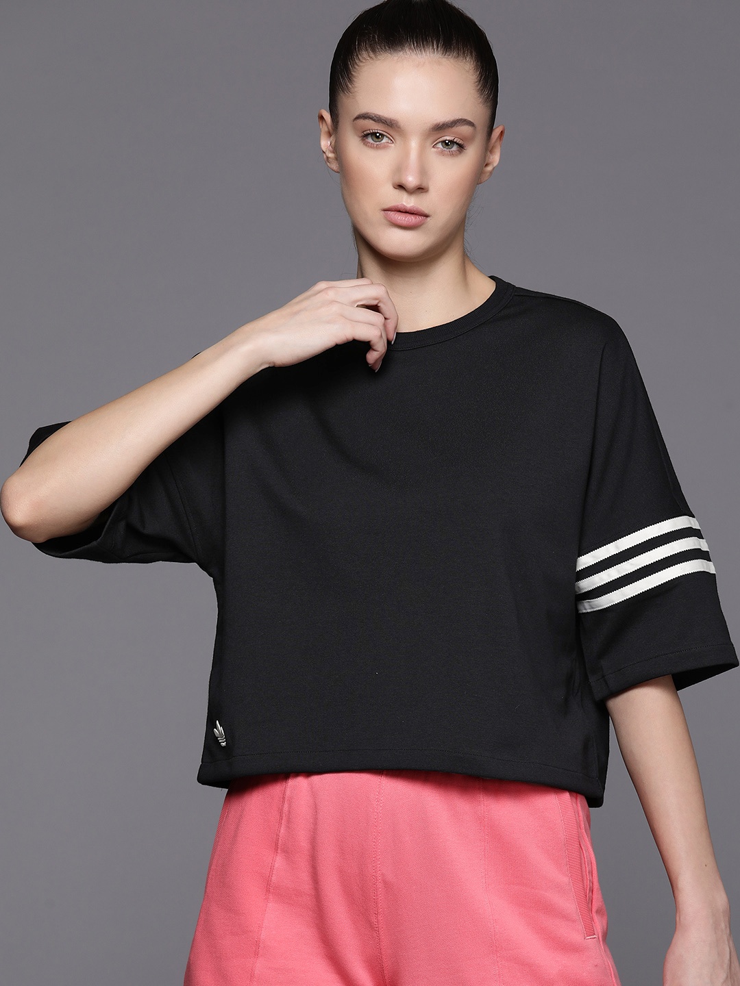 

ADIDAS Originals 3-Stripes Extended Sleeves Boxy T-shirt, Black