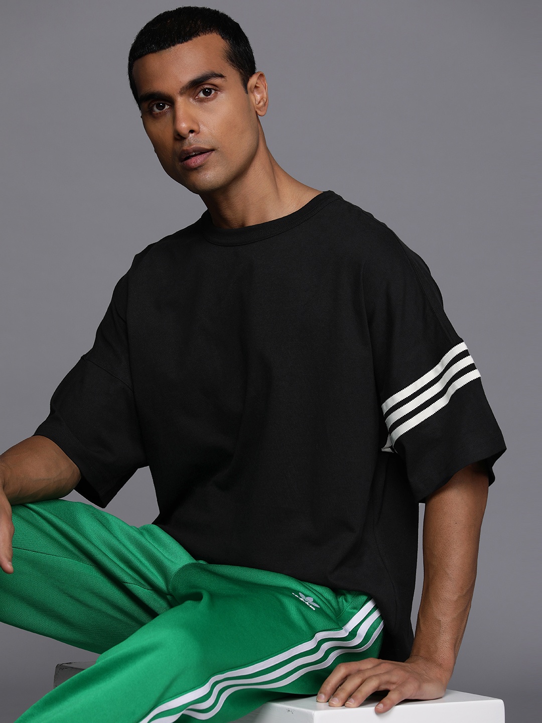 

ADIDAS Originals Men Neuclassics Pure Cotton T-shirt, Black