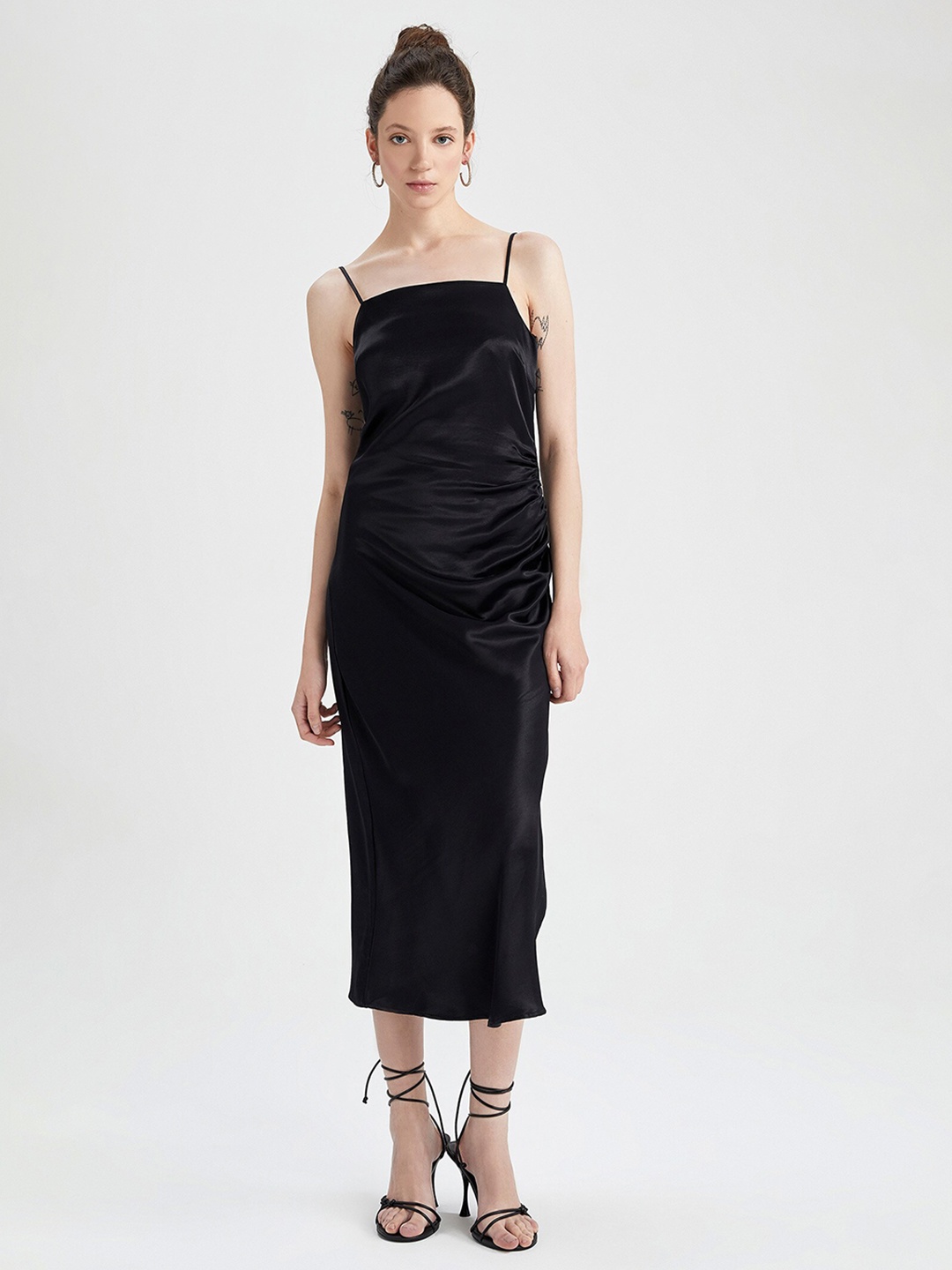 

DeFacto Black Maxi Dress