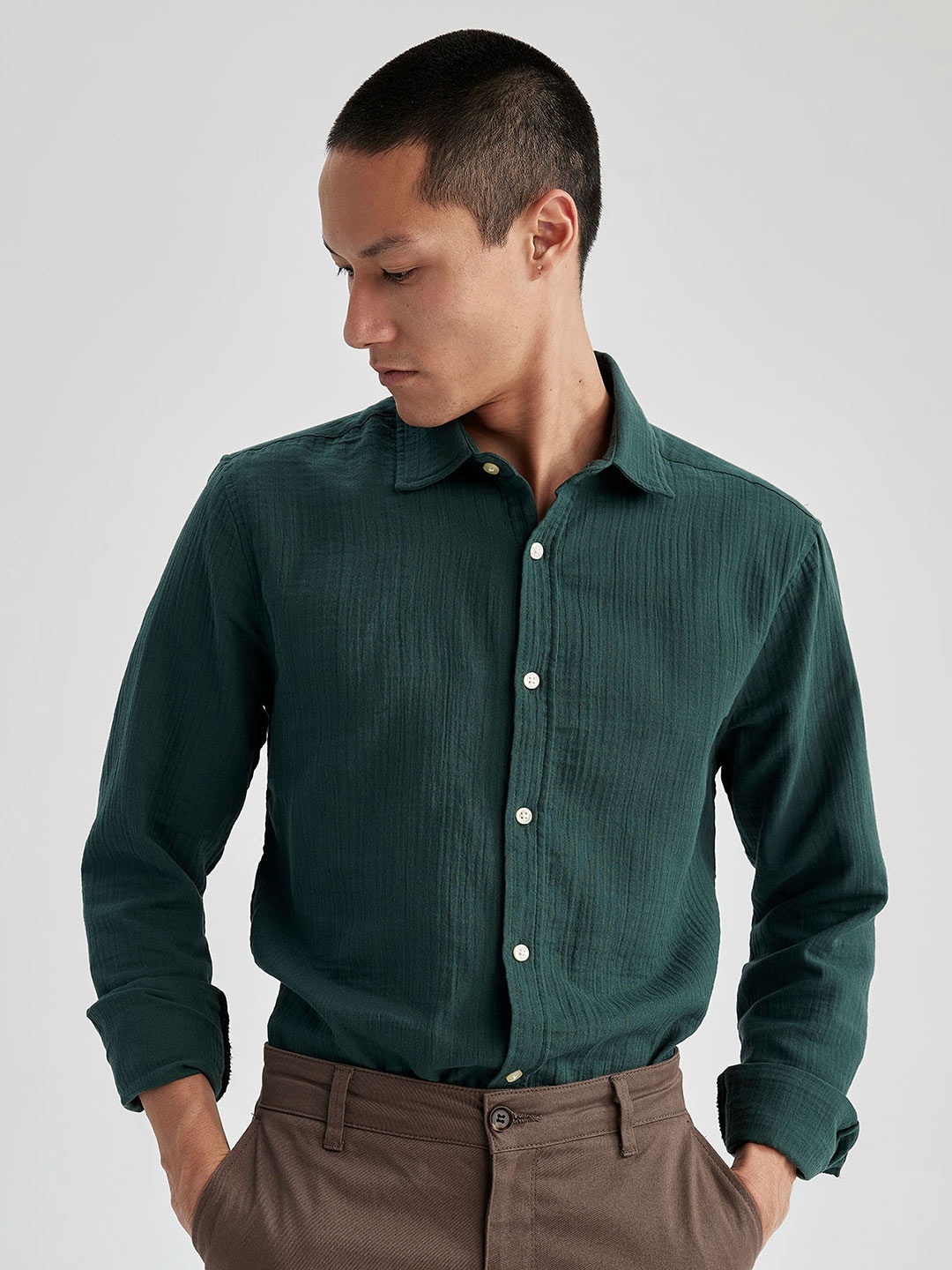 

DeFacto Self Design Spread Collar Cotton Casual Shirt, Green