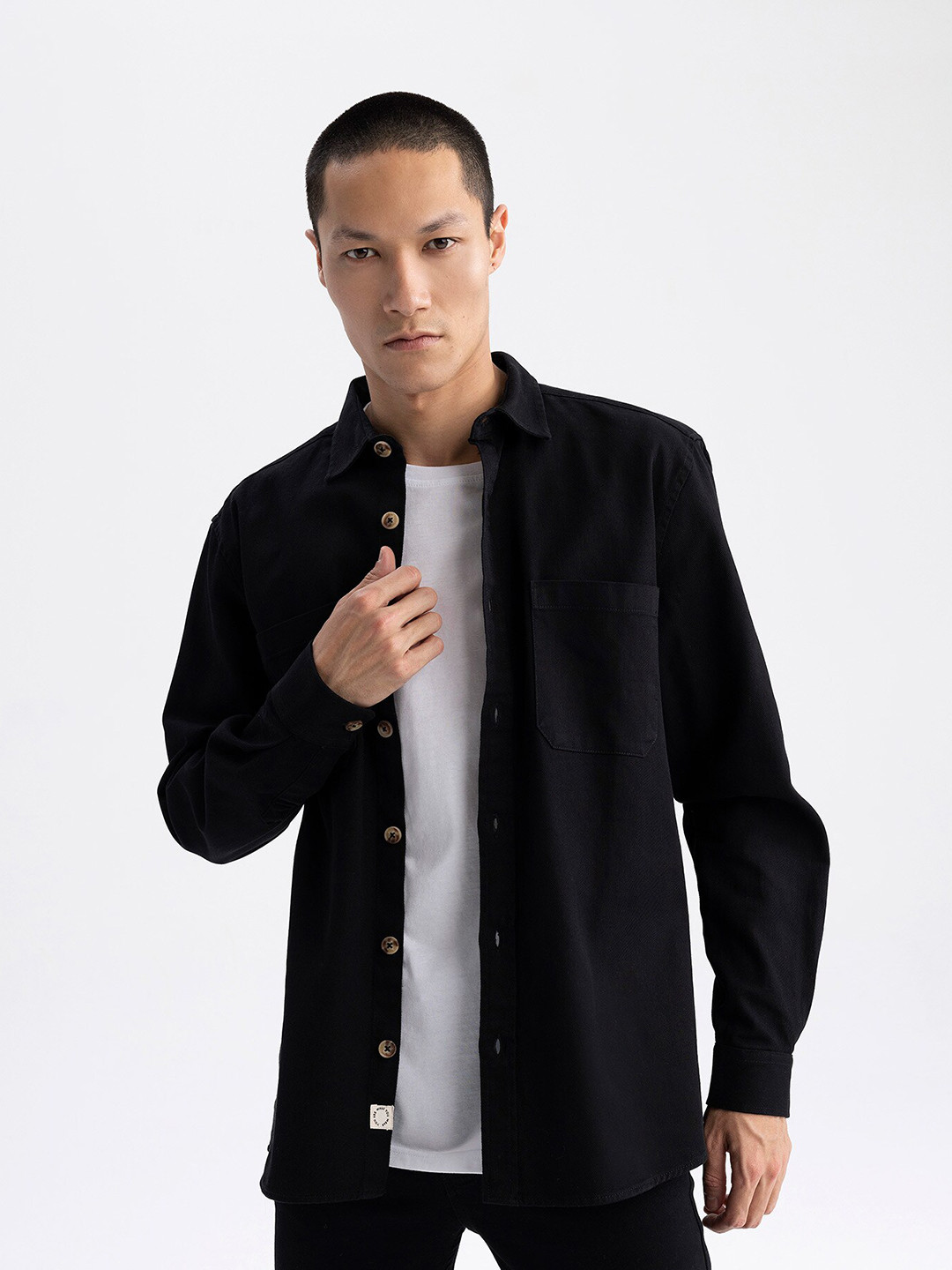 

DeFacto Spread Collar Cotton Casual Shirt, Black