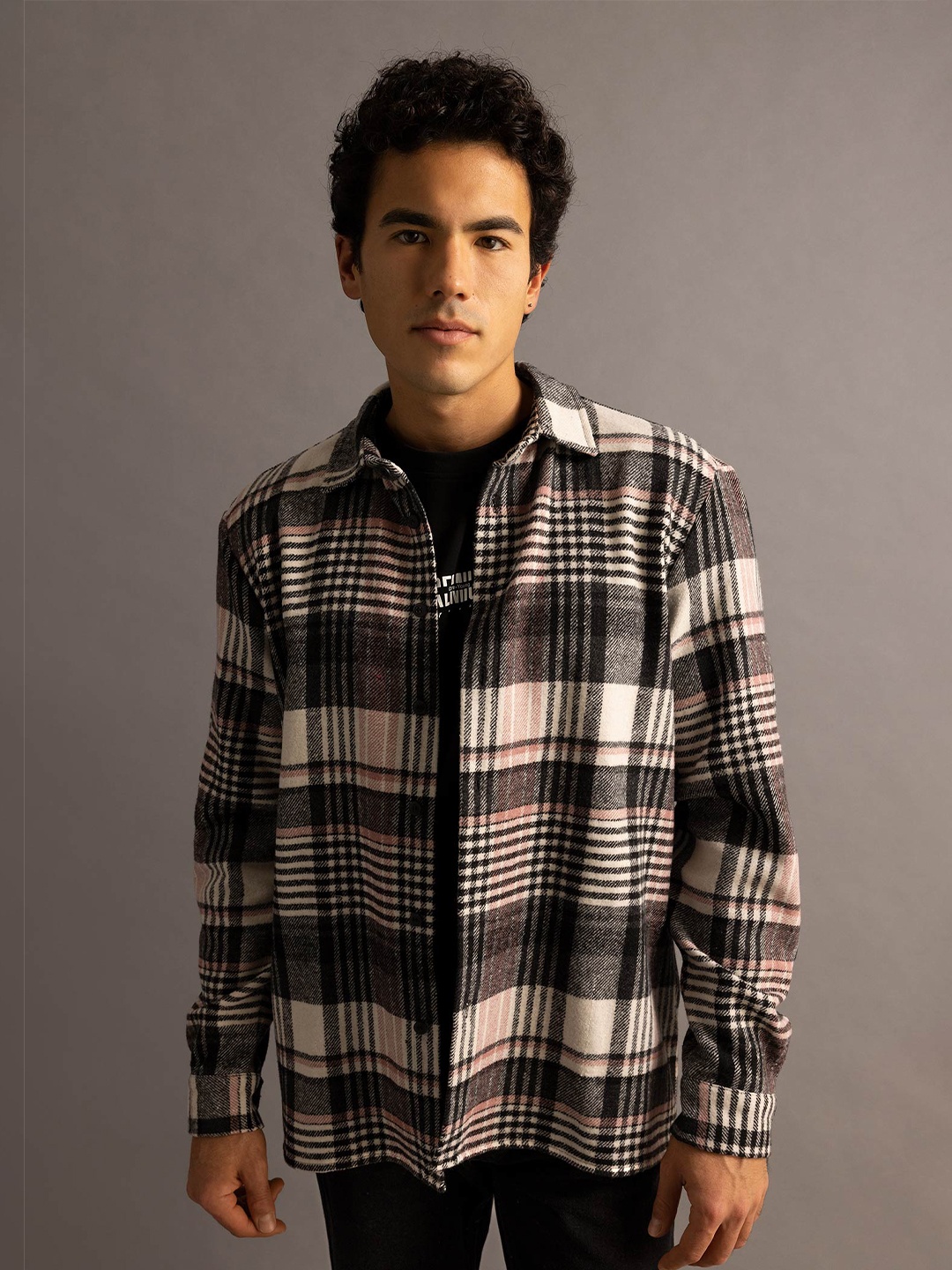 

DeFacto Men Tartan Checked Casual Cotton Shirt, Black