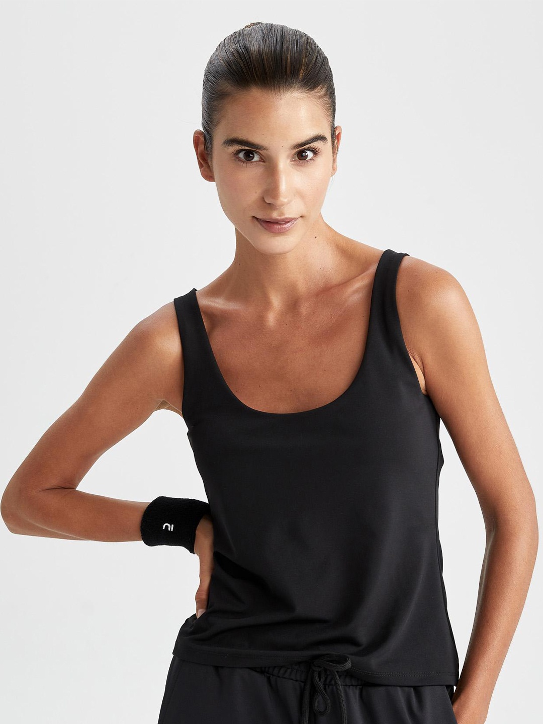 

DeFacto Scoop Neck Sleeveless Top, Black