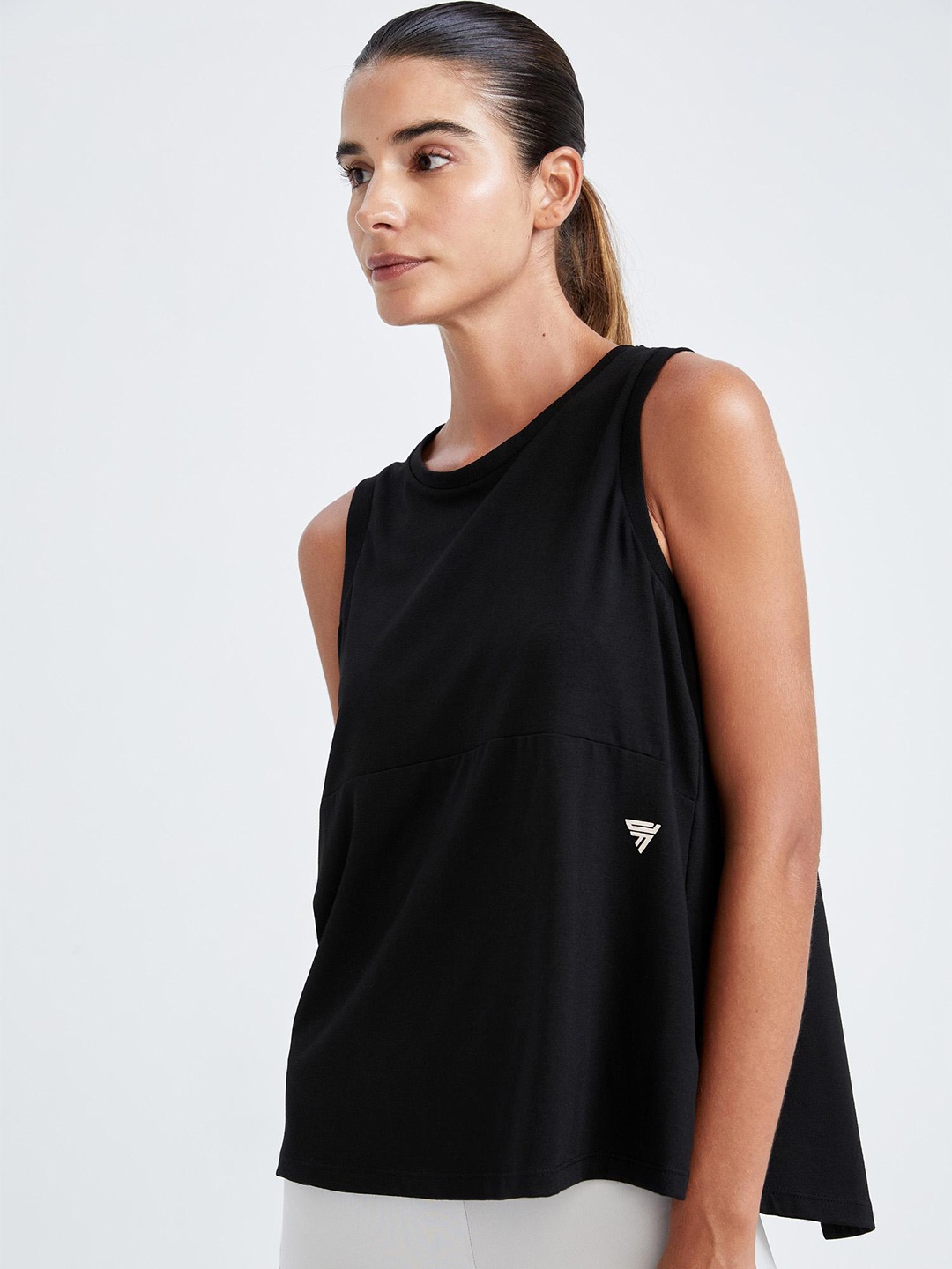 

DeFacto Styled Back Regular Top, Black