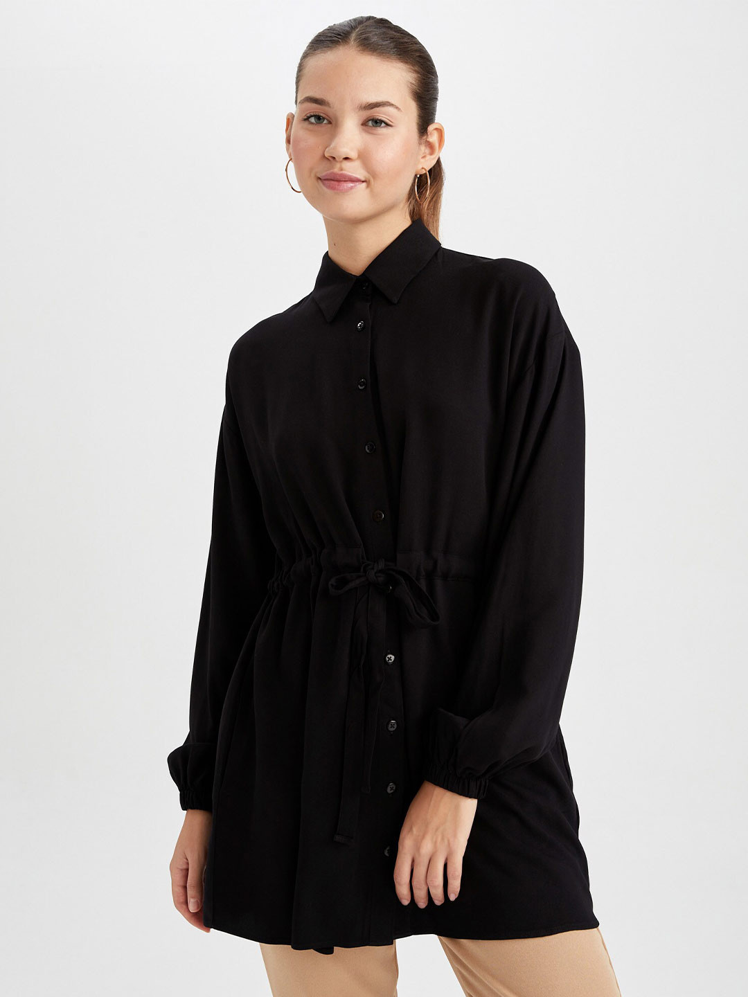 

DeFacto Women Solid Casual Shirt, Black