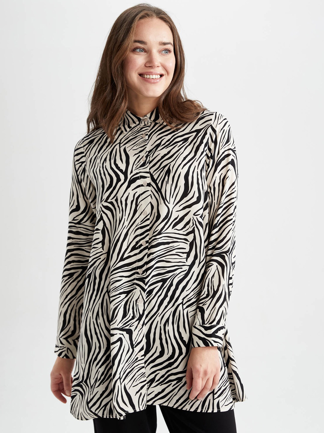 

DeFacto Animal Printed Casual Shirt, Off white