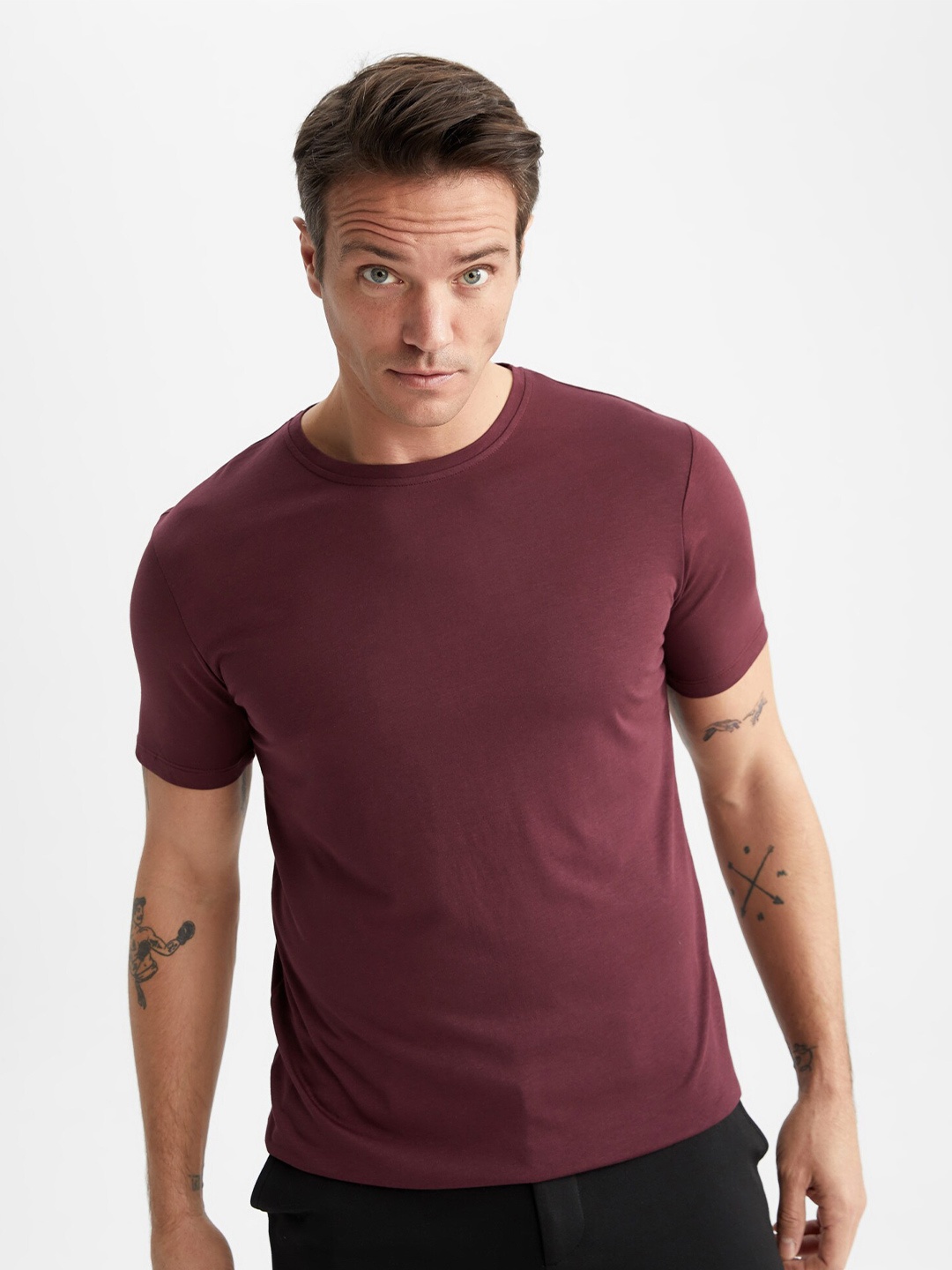 

DeFacto Round Neck Short Sleeves Cotton T-shirt, Red