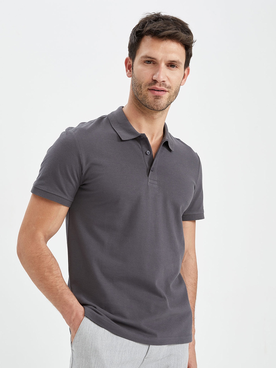

DeFacto Polo Collar Pure Cotton T-shirt, Charcoal