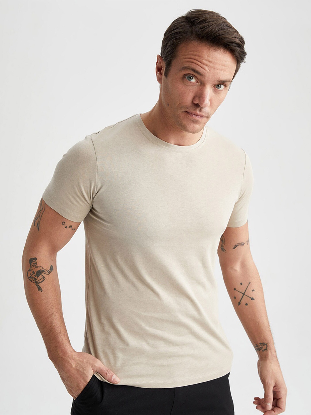 

DeFacto Round Neck T-shirt, Beige