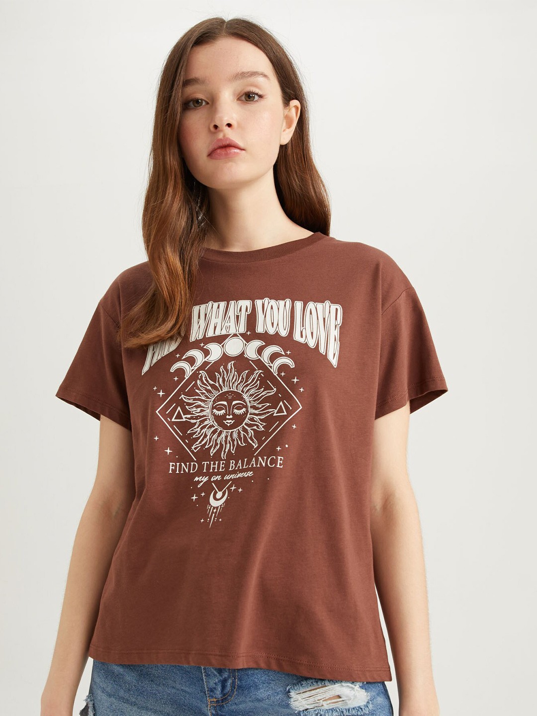 

DeFacto Typography Printed Drop Shoulder Sleeves Pure Cotton T-shirt, Brown