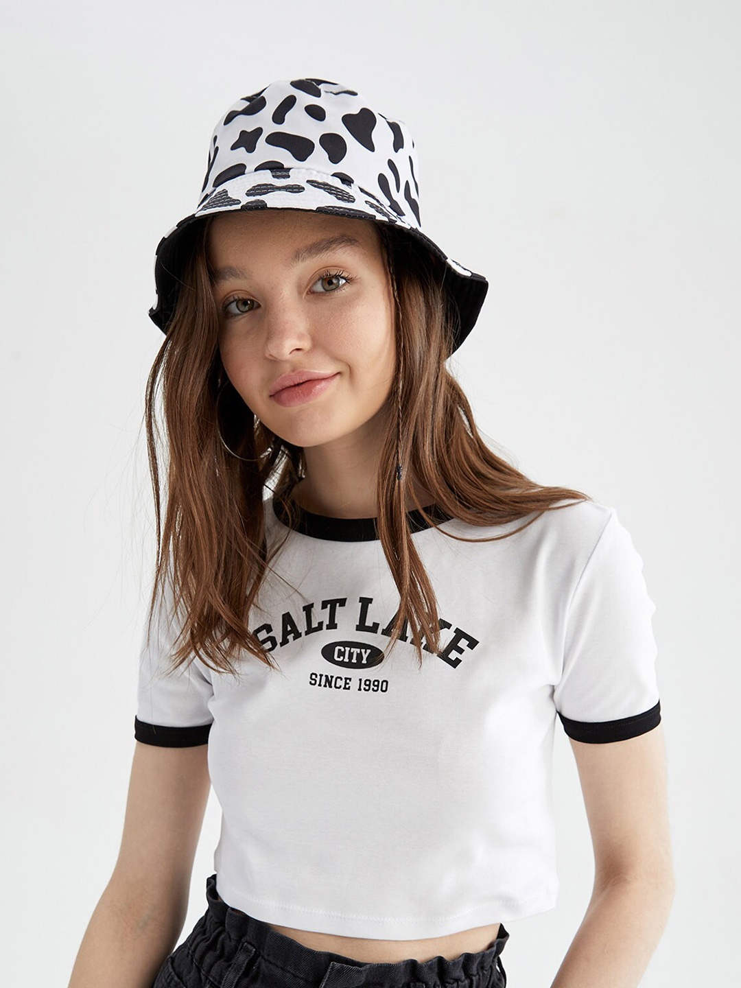 

DeFacto Typography Printed Crop T-shirt, White
