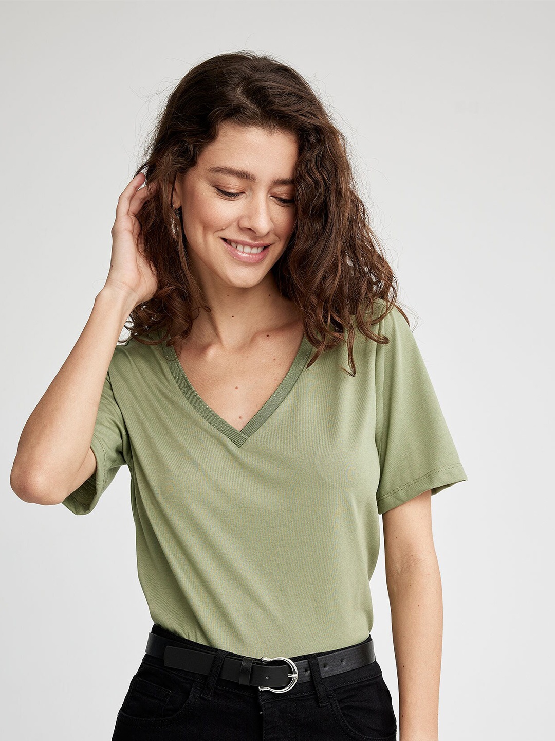 

DeFacto V-Neck Short Sleeves Cotton T-shirt, Olive