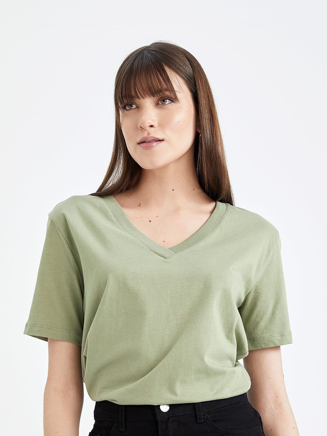 

DeFacto V-Neck Drop-Shoulder Sleeves Pure Cotton T-shirt, Olive