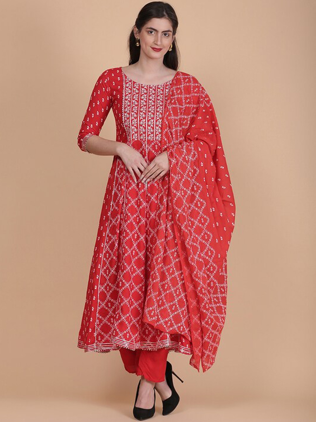 

TOULIN Boat Neck Floral Printed Anarkali Kurta With Palazzos & Dupatta, Red