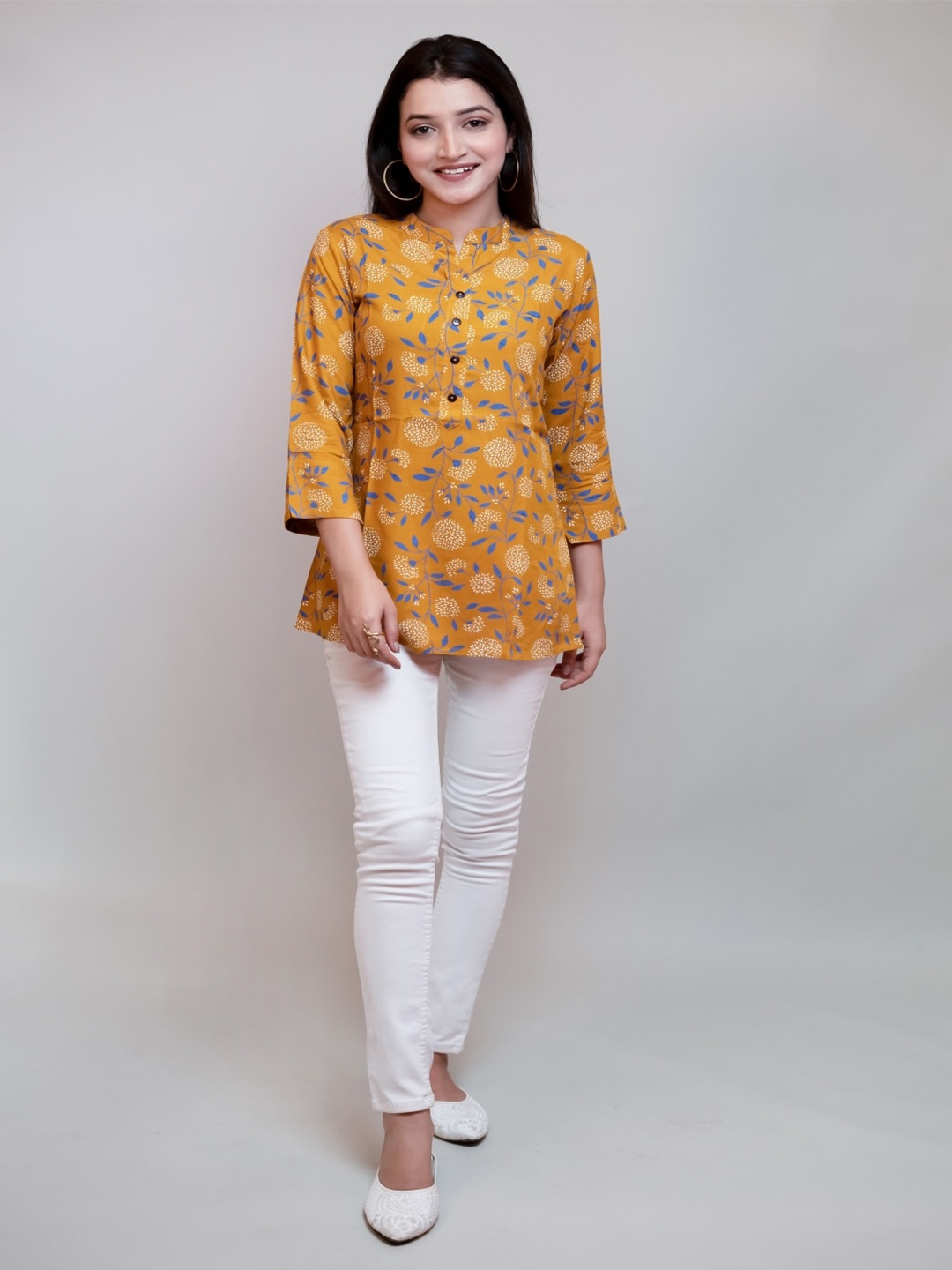 

KALINI Yellow Floral Print Mandarin Collar Top