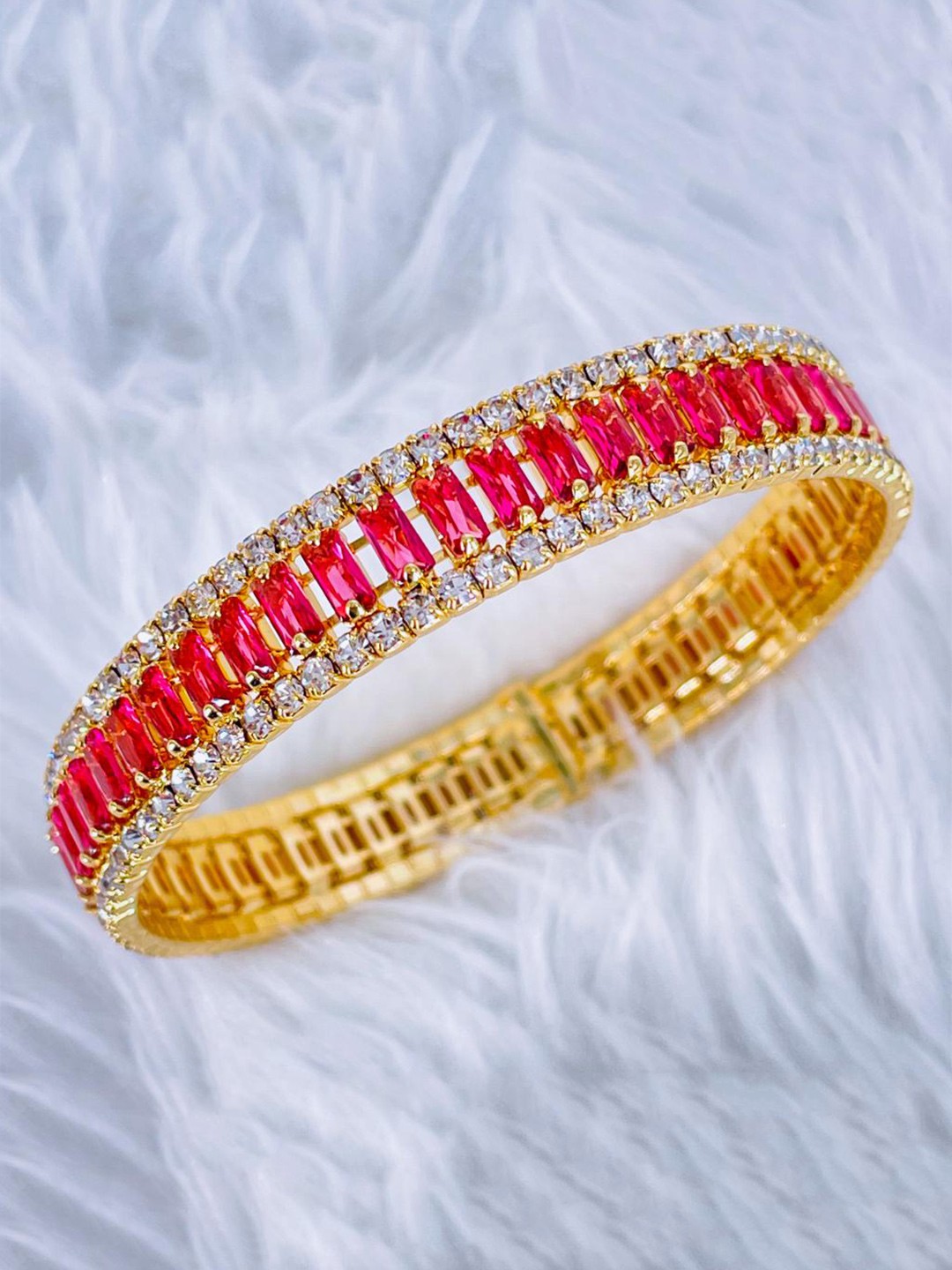 

ZIVOM Women Brass Cubic Zirconia Gold-Plated Kada Bracelet