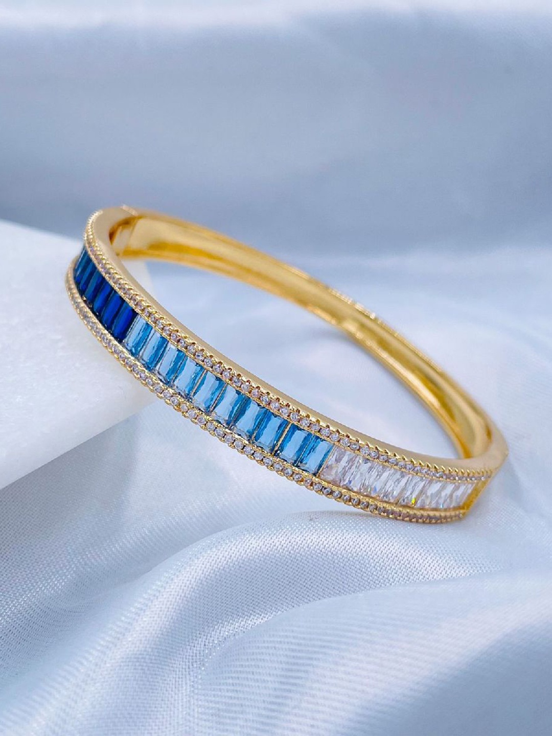 

ZIVOM Women Brass Cubic Zirconia Gold-Plated Kada Bracelet