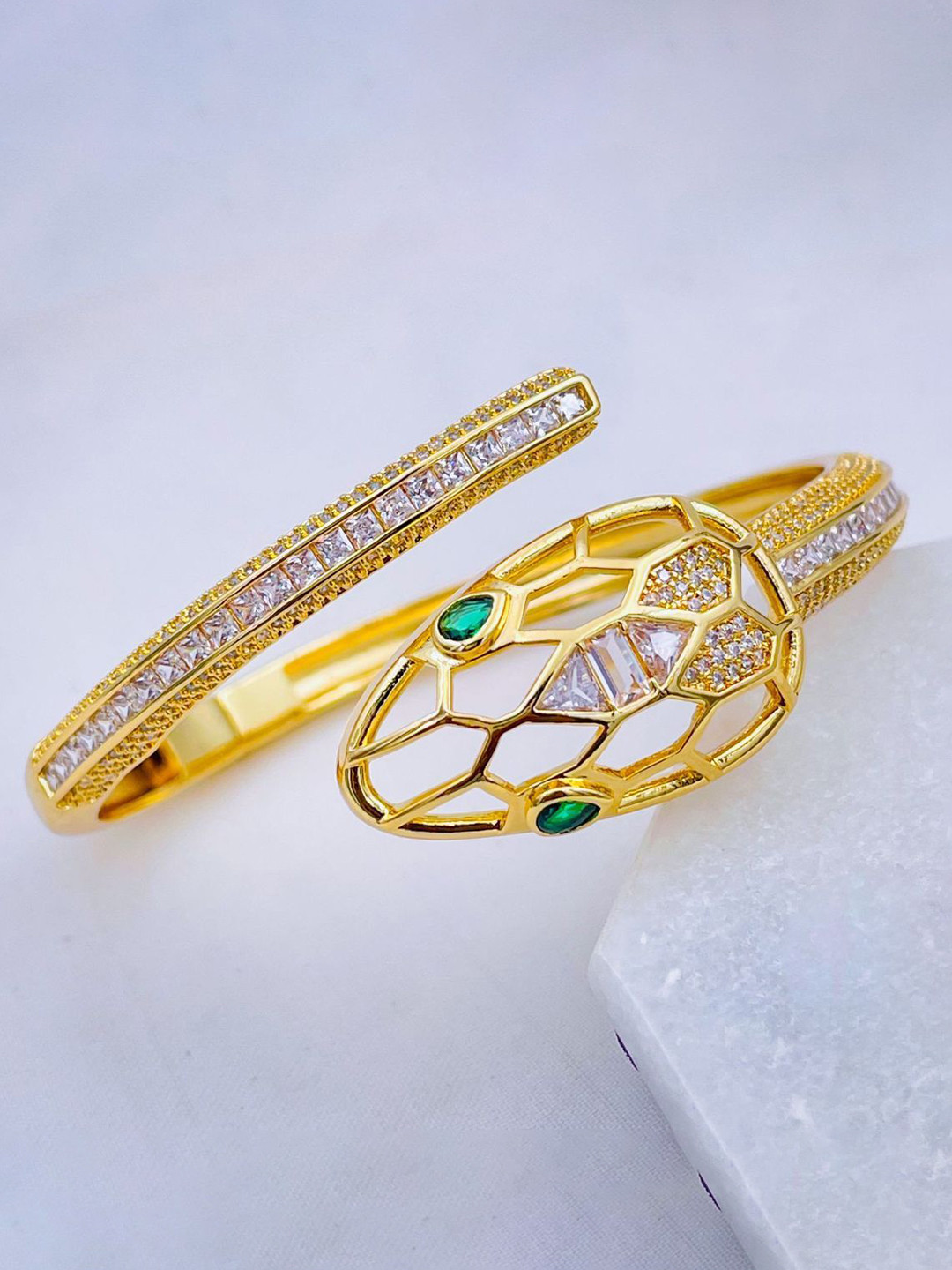 

ZIVOM Women Brass Cubic Zirconia Gold-Plated Kada Bracelet