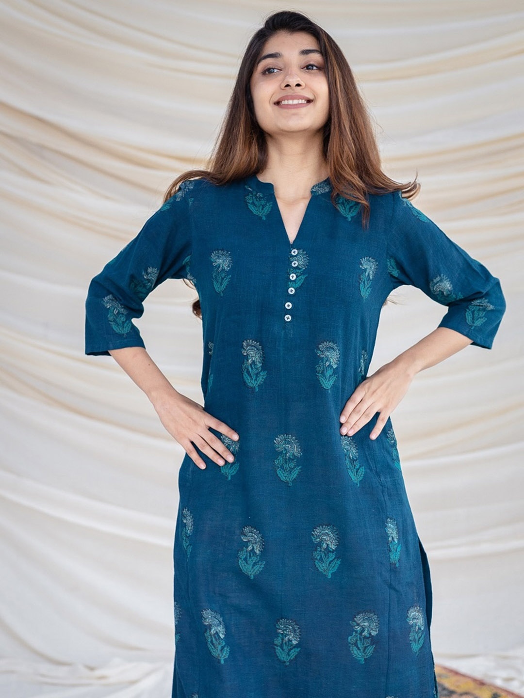 

THE INDIAN ETHNIC CO Ethnic Motifs Printed Band Collar Block Print Pure Cotton Kurta, Blue