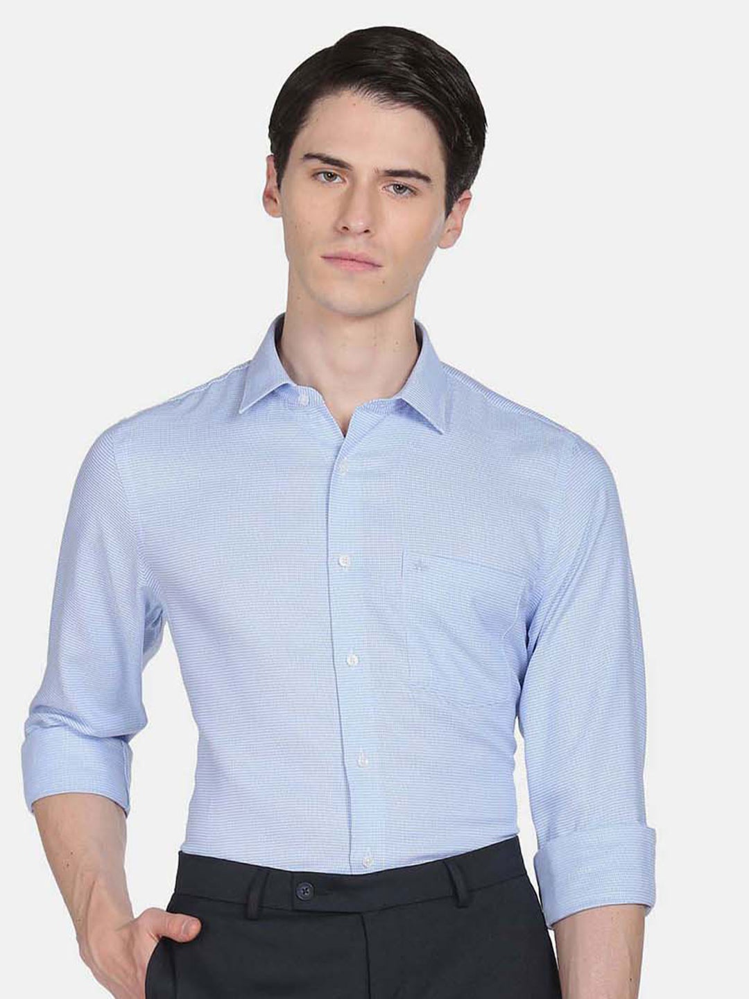 

Arrow Patch Pocket Button Cuff Checked Formal Shirt, Blue