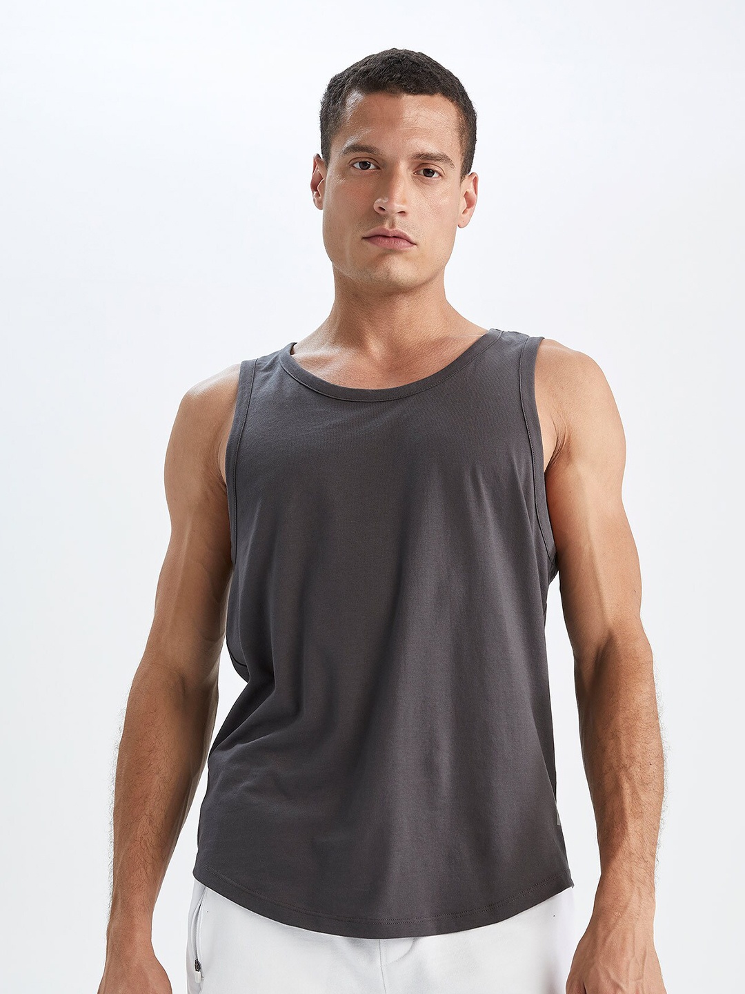 

DeFacto Round Neck Sleeveless T-shirt, Grey