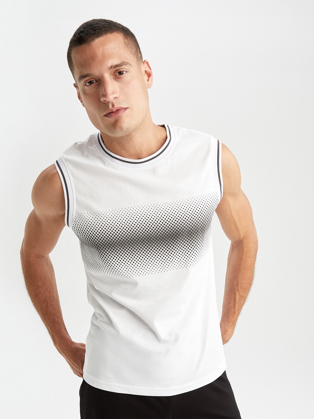 

DeFacto Geometric Printed Pure Cotton T-shirt, Off white