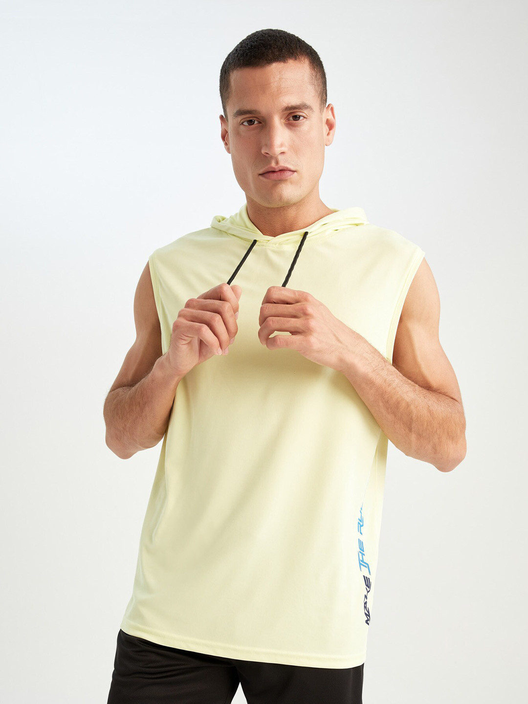 

DeFacto Men Hooded Sleeveless T-shirt, Cream