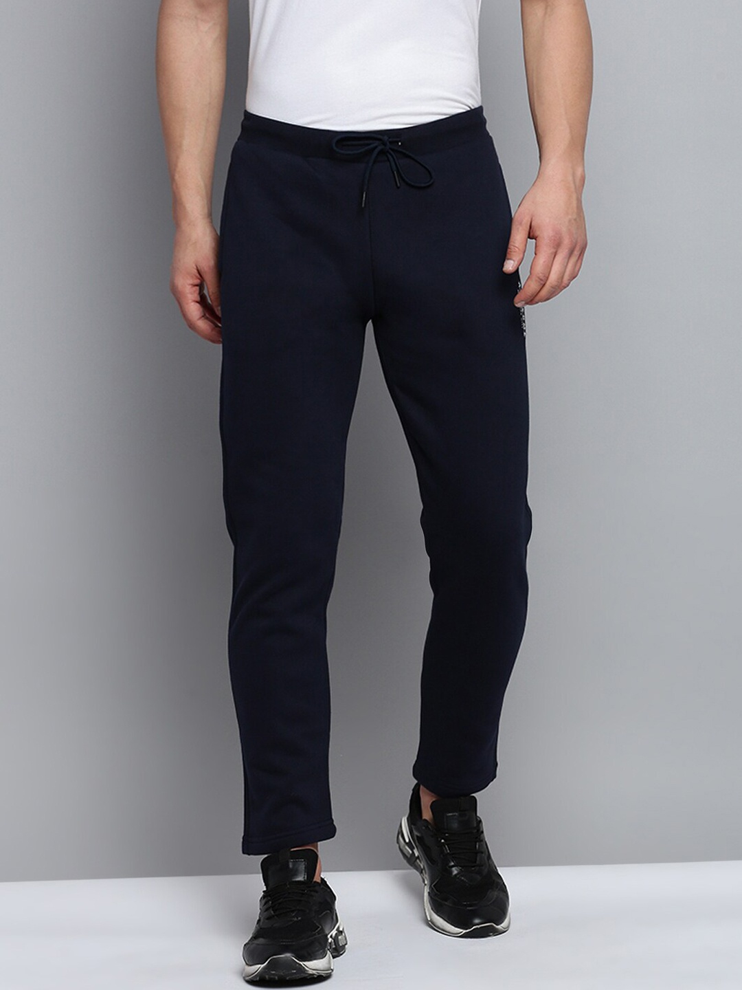 

SHOWOFF Men Mid-Rise Relaxed-Fit Track Pants, Navy blue