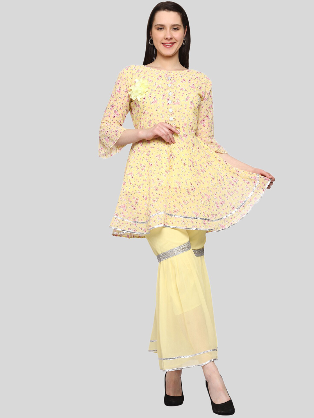 

FNOCKS Floral Printed Kurti with Sharara, Yellow