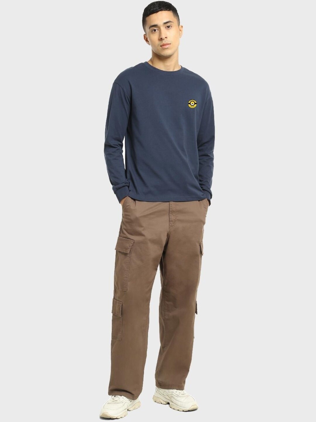 

Bewakoof Minions Me Want Banana Graphic Printed Oversized T-shirt, Blue