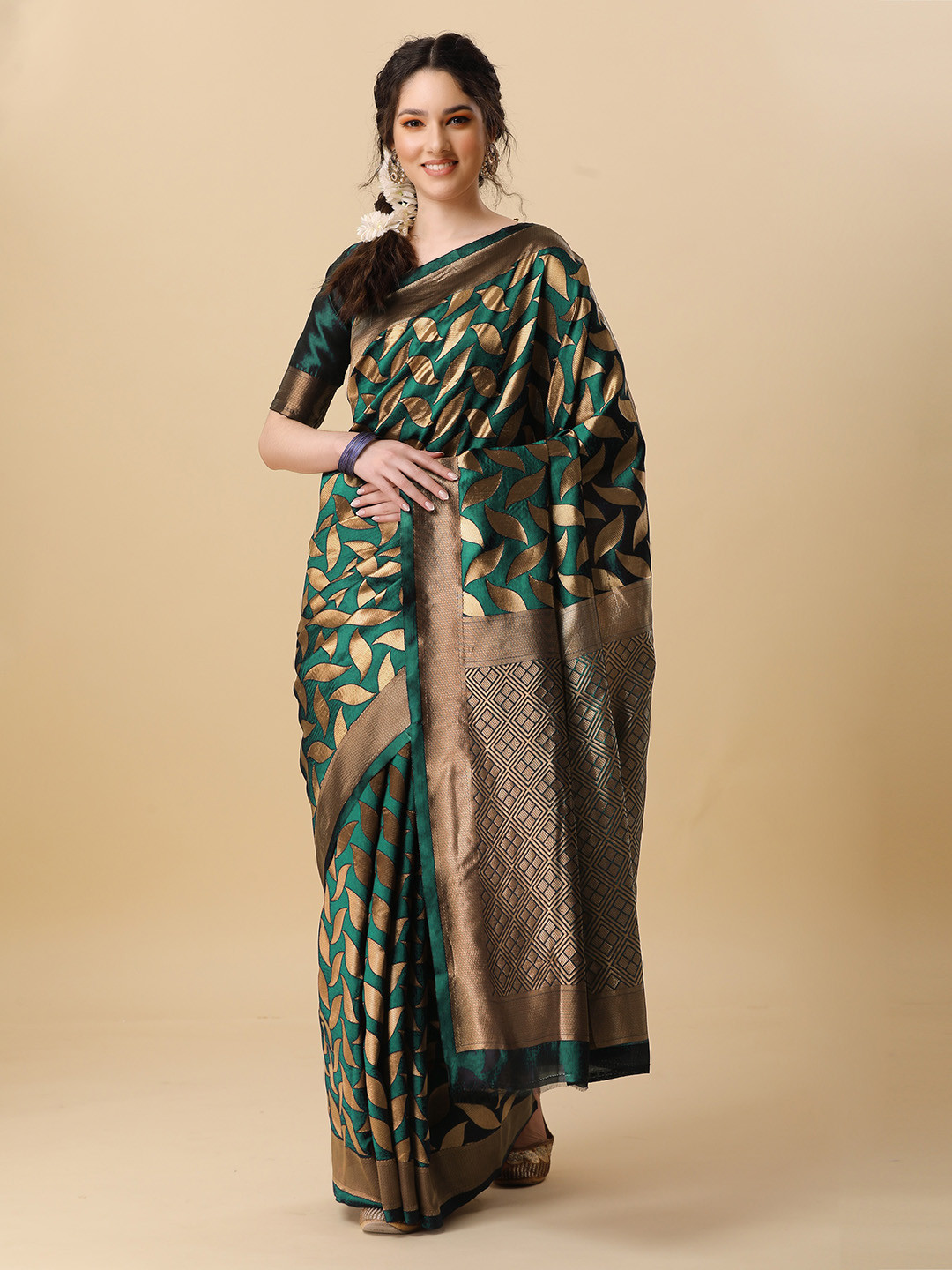 

KALINI Ethnic Motif Woven Design Zari Leaf Banarasi Saree with Blouse Piece, Green