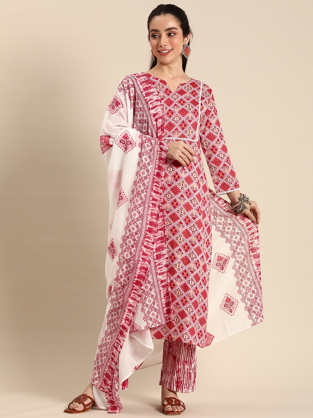

Sangria Kurta with Trousers & With Dupatta, Pink