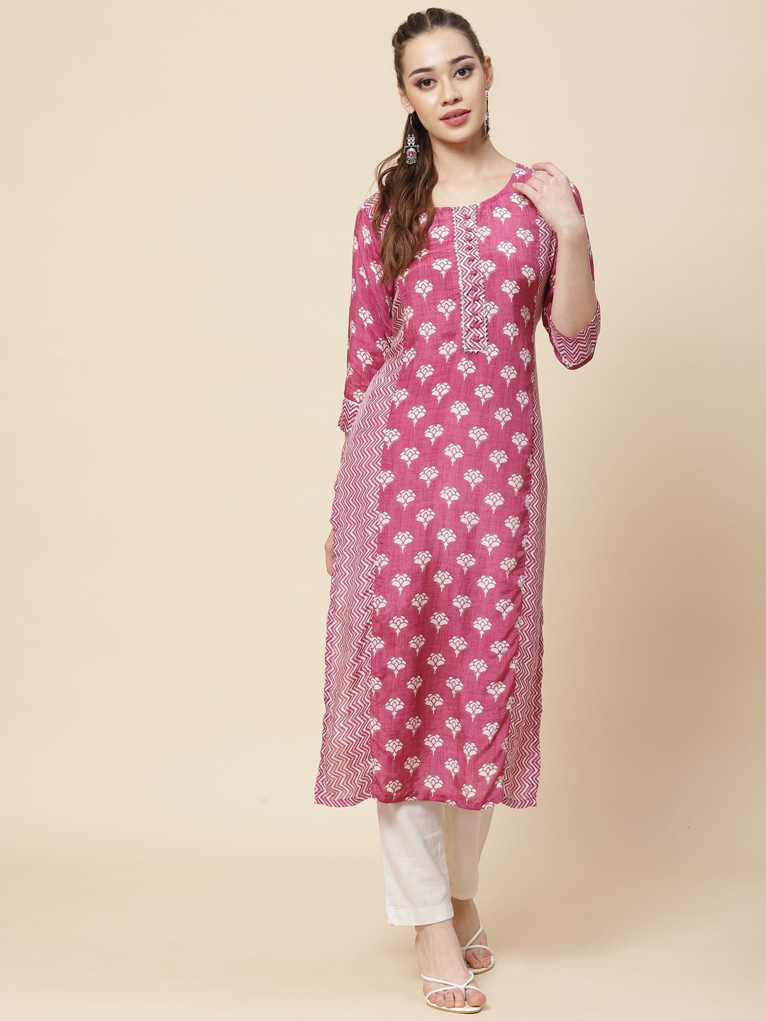 

Meena Bazaar Floral Printed Gotta Patti Kurta, Pink