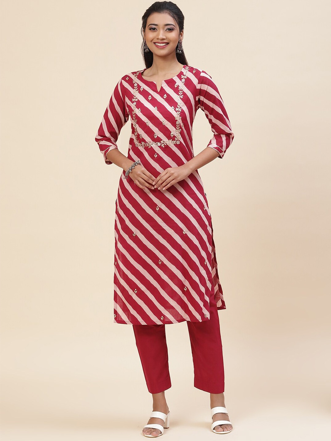 

Meena Bazaar Leheriya Printed Sequinned Kurta With Trousers, Magenta